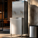 Bebedouro Industrial Robust 50 Litros instalado em ambiente corporativo